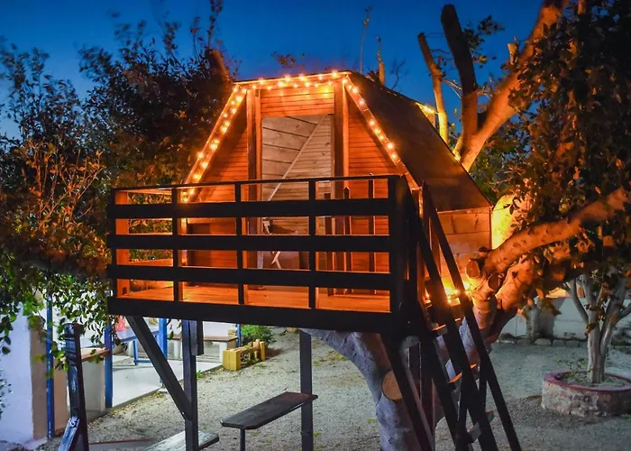 Villa Marqua Kalavarda